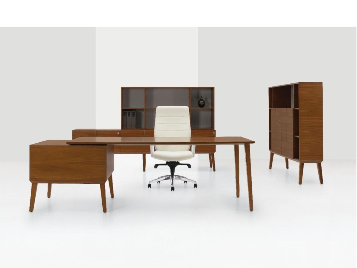 Corby Desk - 1