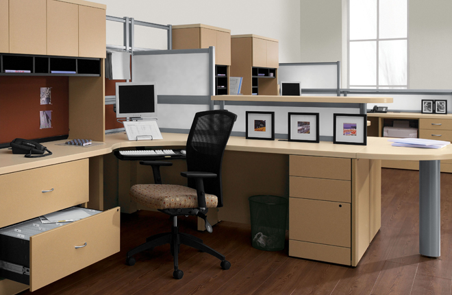 Global Divide Laminate Workstation
