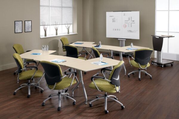 Global Bungee Flexible Classroom Training Tables