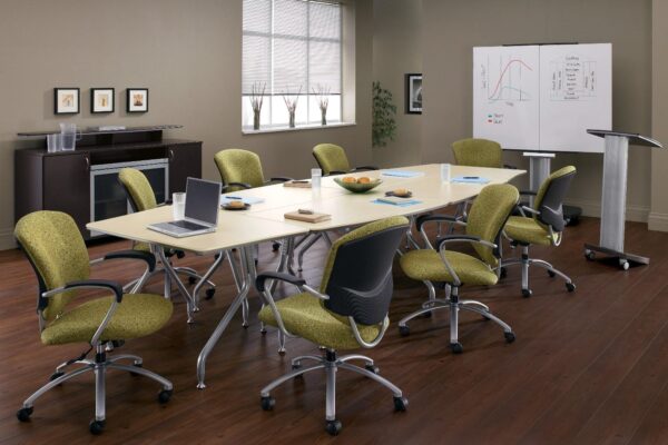 Global Bungee Collaborative Modular Training Tables