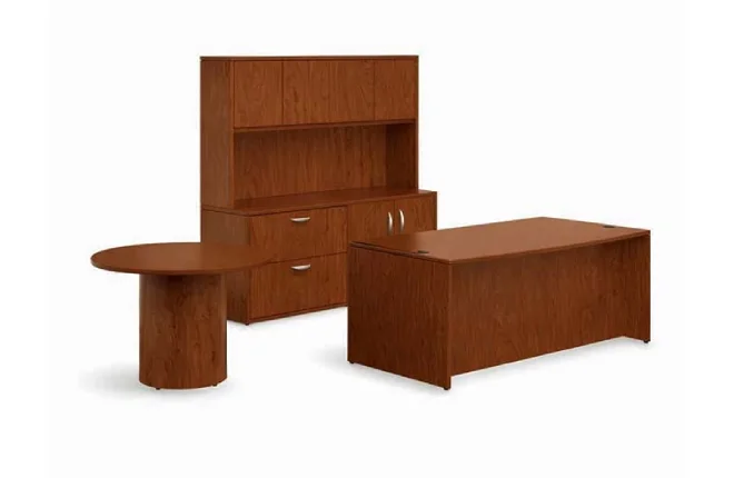 Ventnor Offices to Go-Veneer Typical Executive Desk