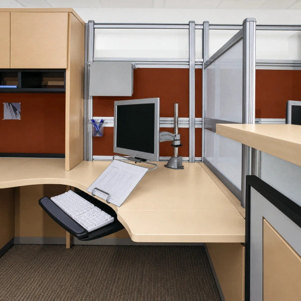Global Divide Contemporary Office Desk