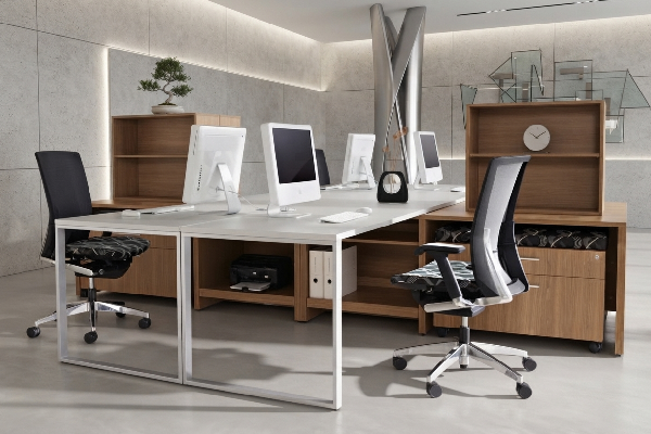 Princeton Freestanding Laminate Workstation