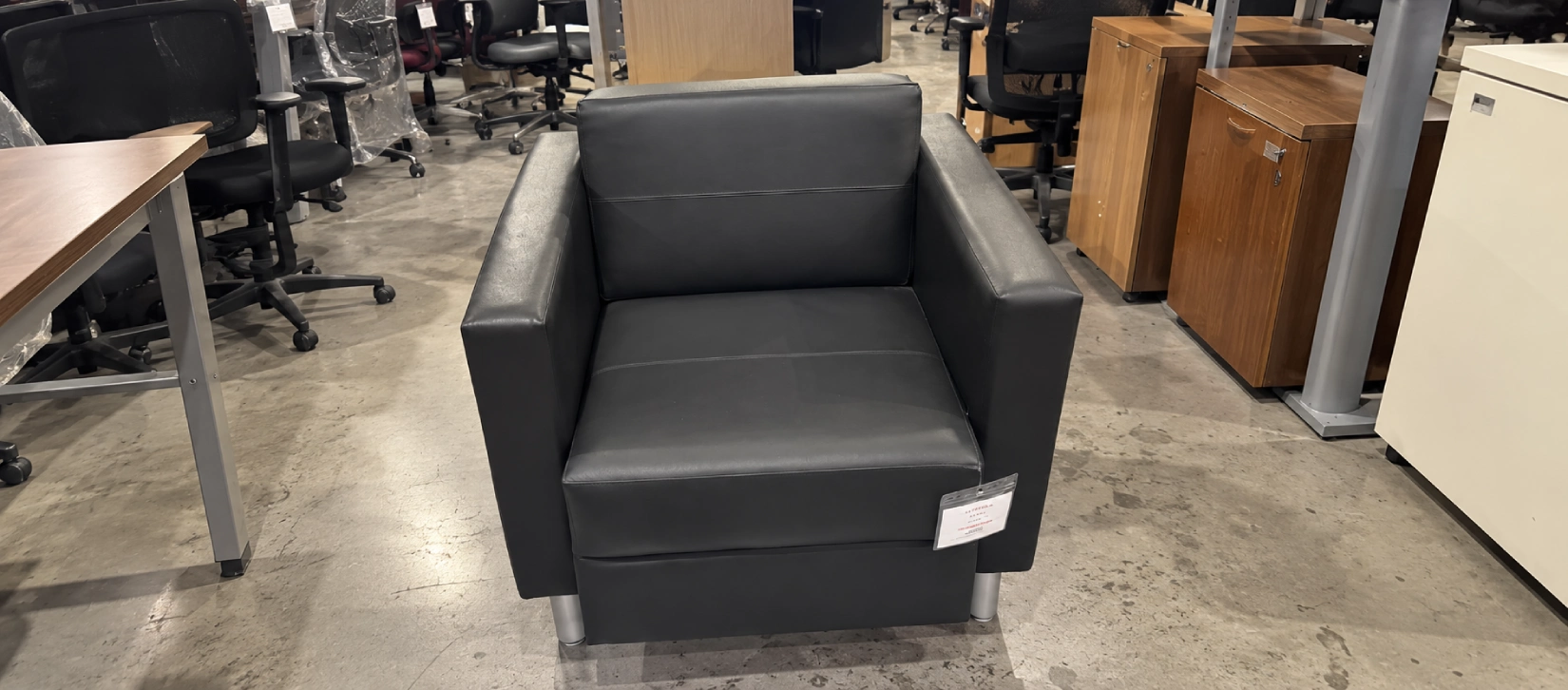 Used Black Leather Reception Lounge Chair